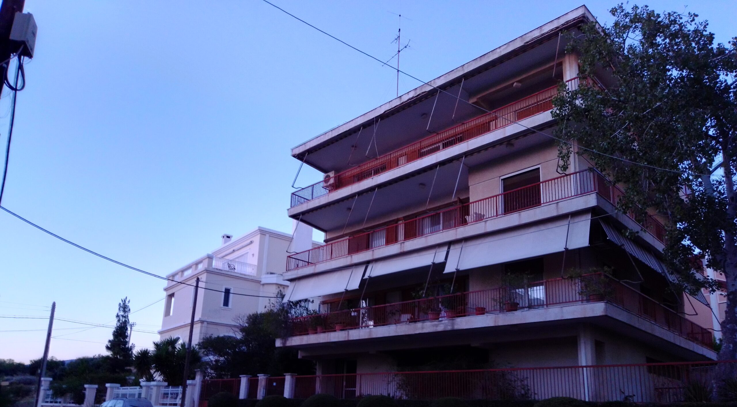 Building in Voula