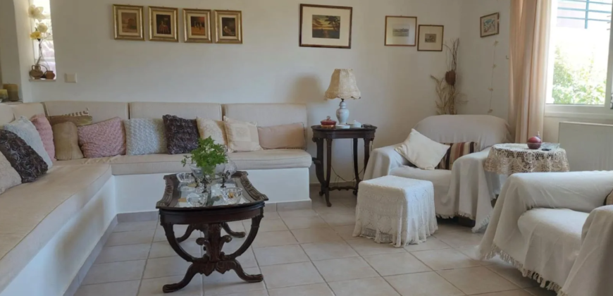 Detached house in Kamena Vourla
