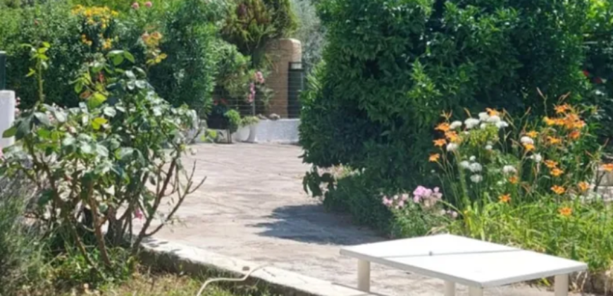 Detached house in Kamena Vourla
