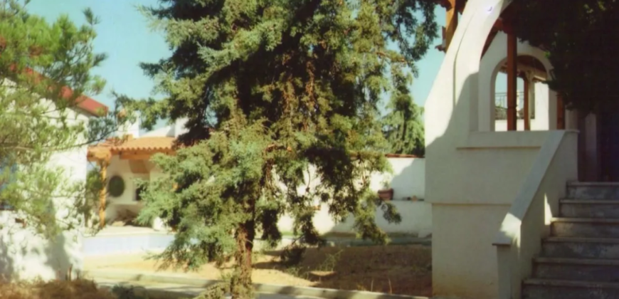 Detached house in Avlida Beach, Avlida (Evia)